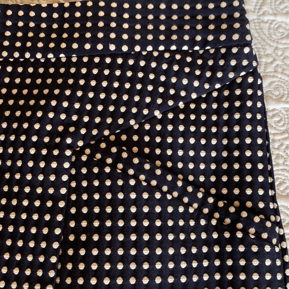 Front pleat polka dot skirt - Picture 2 of 6